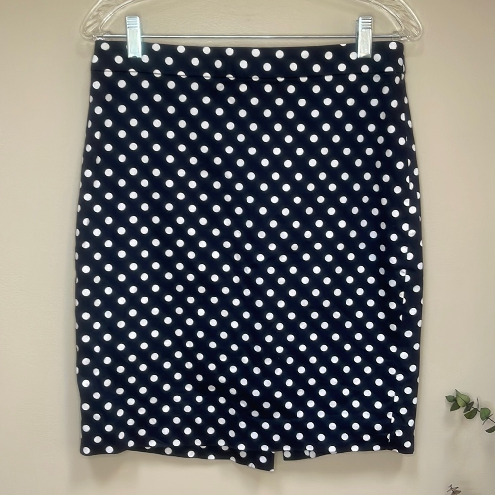 J. Crew ~ The Pencil Skirt ~ Women’s Size 8